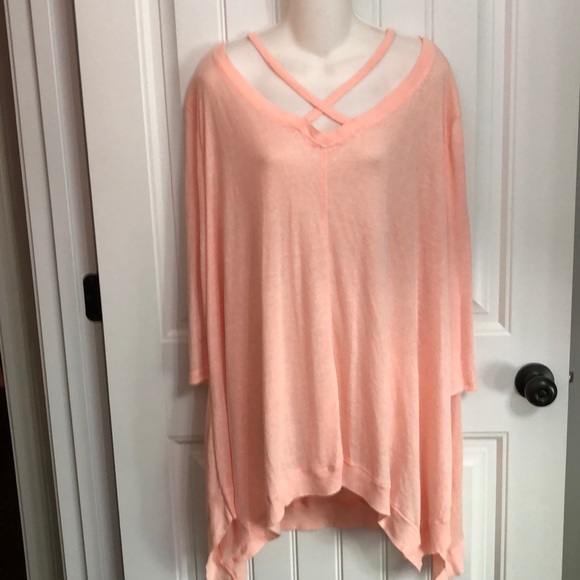 Umgee Tops - Peach Umgee Shark Bite Tunic Xl NWOTS